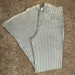 KanCan Flare 27 Long, Light wash with white stripes